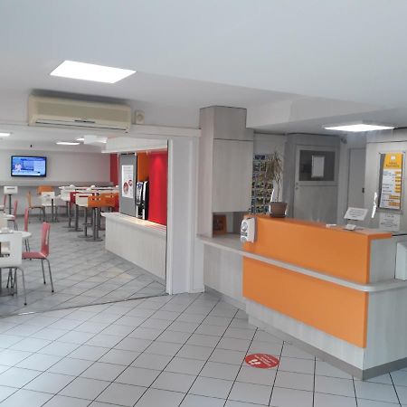 Hotel Kennedy Parc Des Expositions Тарб Экстерьер фото