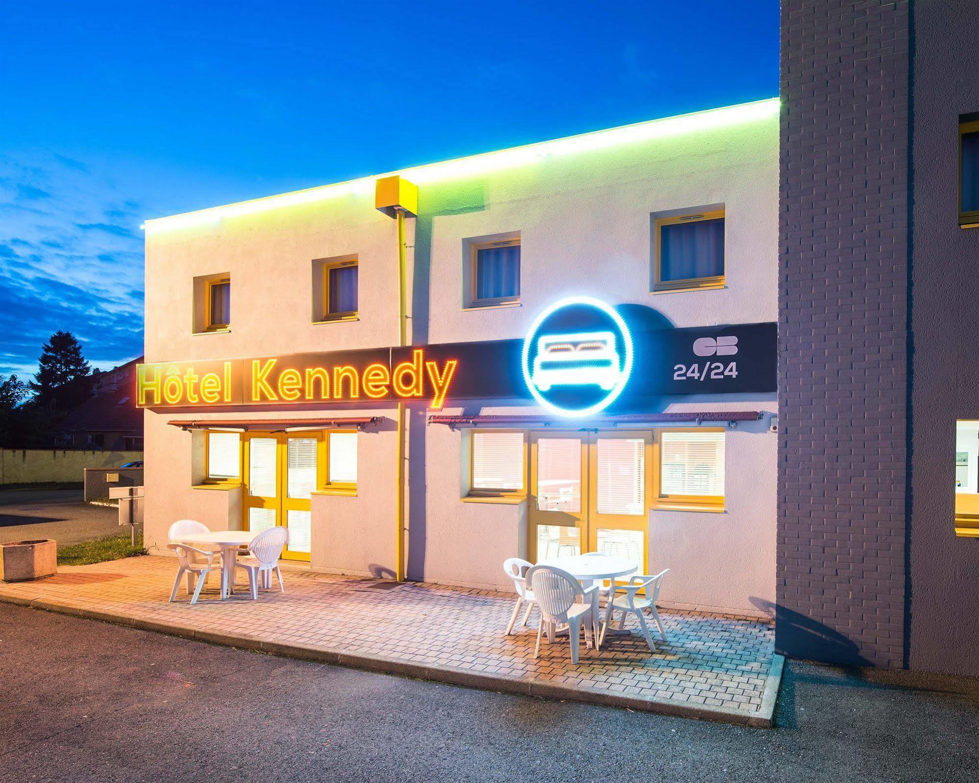 Hotel Kennedy Parc Des Expositions Тарб Экстерьер фото