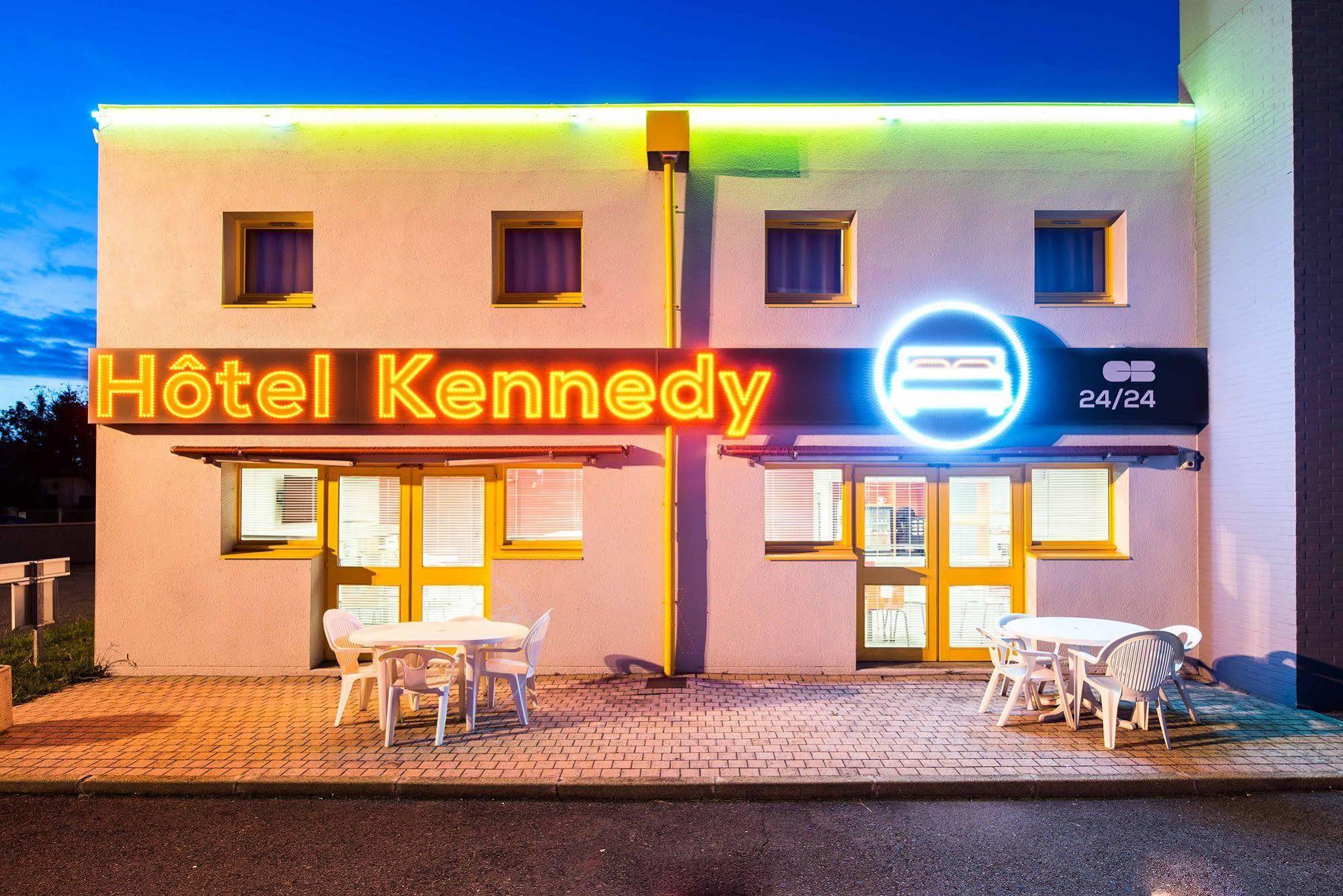 Hotel Kennedy Parc Des Expositions Тарб Экстерьер фото