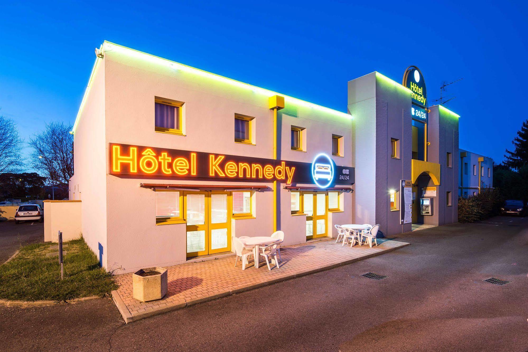 Hotel Kennedy Parc Des Expositions Тарб Экстерьер фото