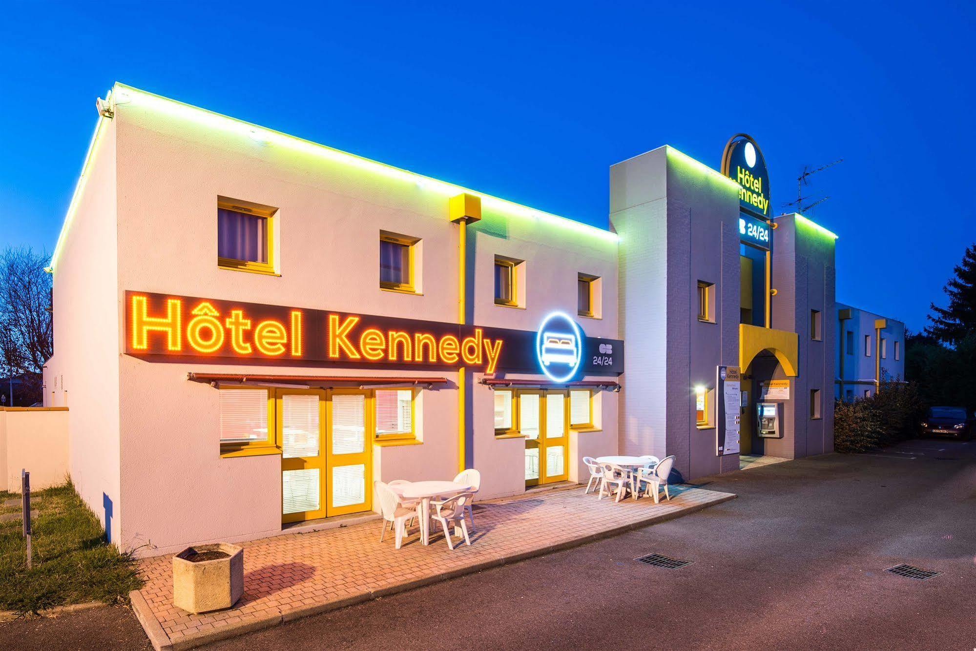 Hotel Kennedy Parc Des Expositions Тарб Экстерьер фото